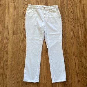 CHICOS So Slimming Girlfriend Straight Leg Jeans White Size 1.5S 10S